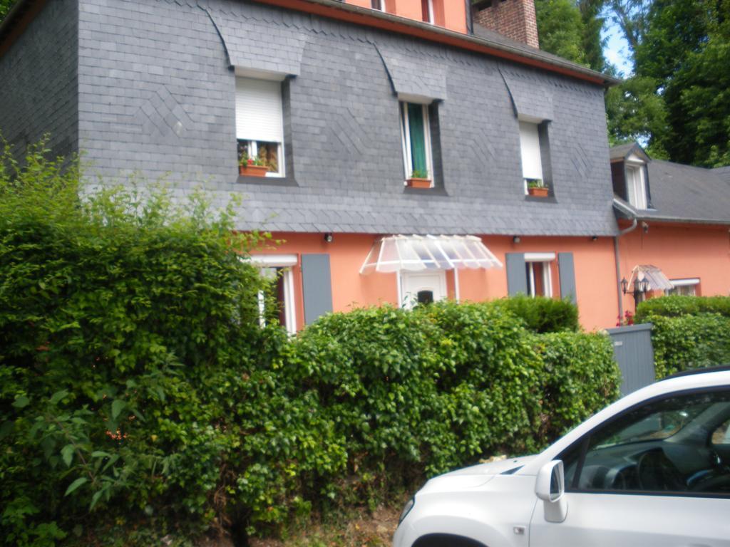 Les Coquillettes Bed and Breakfast Équemauville Exteriör bild