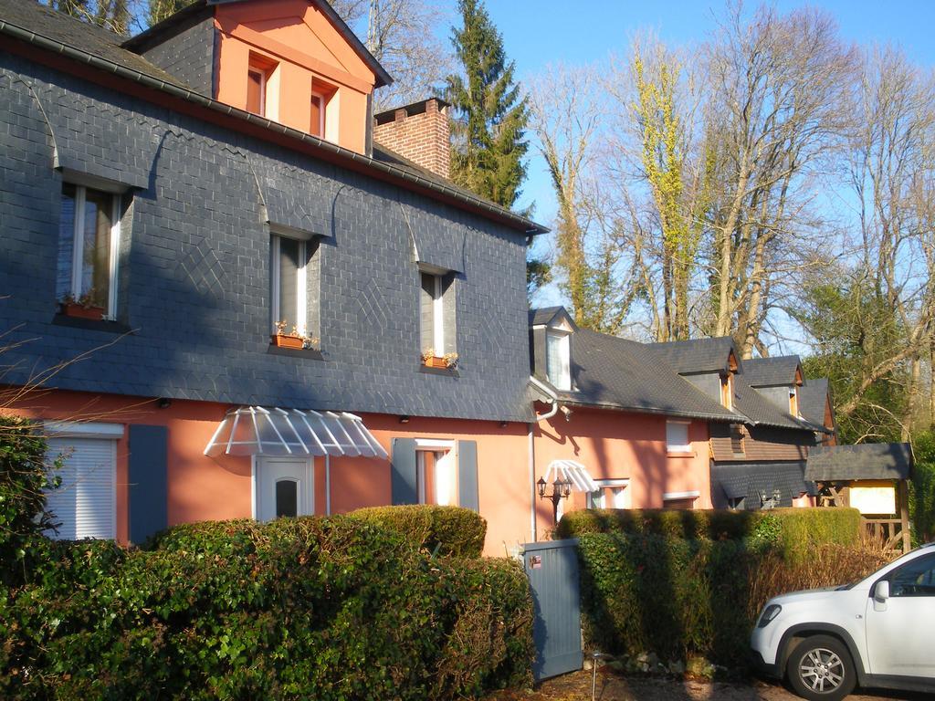 Les Coquillettes Bed and Breakfast Équemauville Exteriör bild