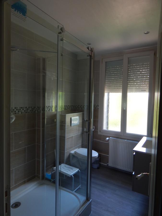 Les Coquillettes Bed and Breakfast Équemauville Exteriör bild