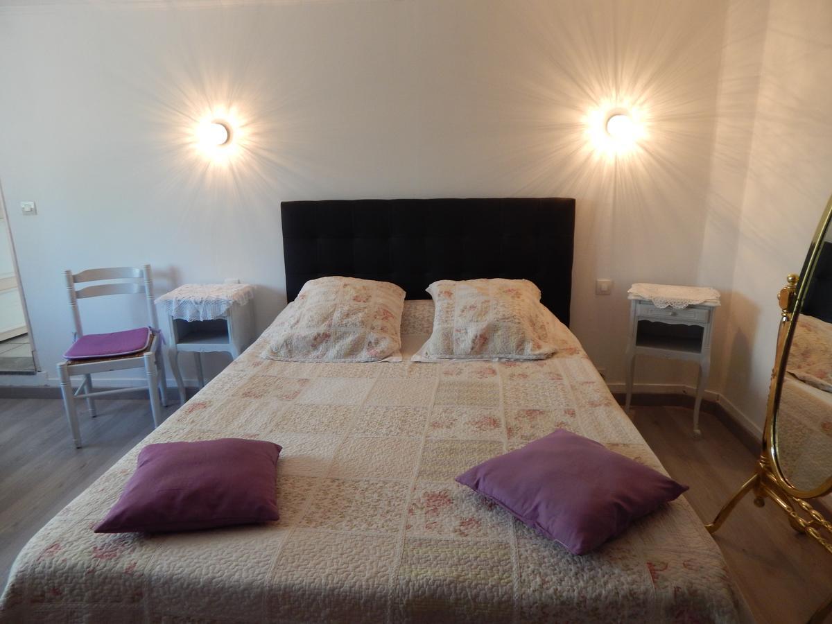 Les Coquillettes Bed and Breakfast Équemauville Exteriör bild